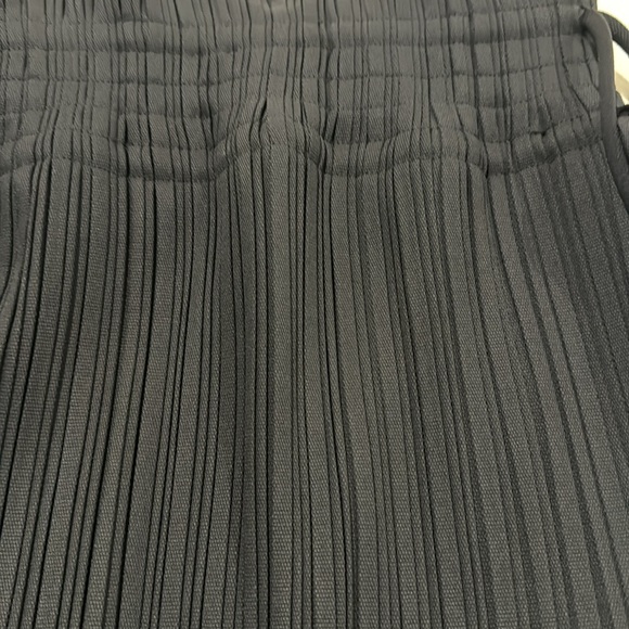 ALC LTD pleated skirt set - Picture 7 of 7